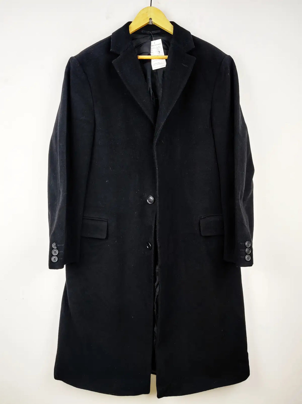 Buy online pre-used pre-loved 100% authentic & Original branded Karl Jackson (CB-320) available in Pakistan. Top international brands avilable.