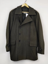 Buy online pre-used pre-loved 100% authentic & Original branded Jeff Banks (CB-381) available in Pakistan. Top international brands avilable.