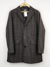 Buy online pre-used pre-loved 100% authentic & Original branded Rj (CB-390) available in Pakistan. Top international brands avilable.