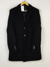 Buy online pre-used pre-loved 100% authentic & Original branded Unknown Brand (CB-401) available in Pakistan. Top international brands avilable.