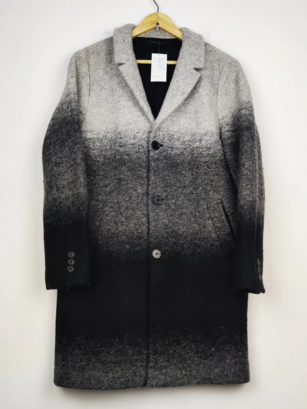 Buy online pre-used pre-loved 100% authentic & Original branded Zara (CB-614) available in Pakistan. Top international brands avilable.