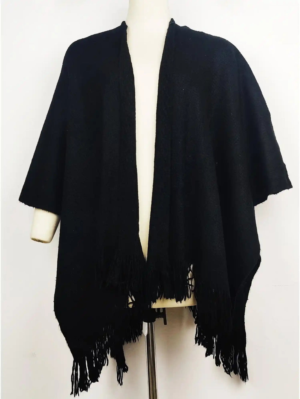 Buy online pre-used pre-loved 100% authentic & Original branded Unknown Brand (CS-1054) available in Pakistan. Top international brands avilable.