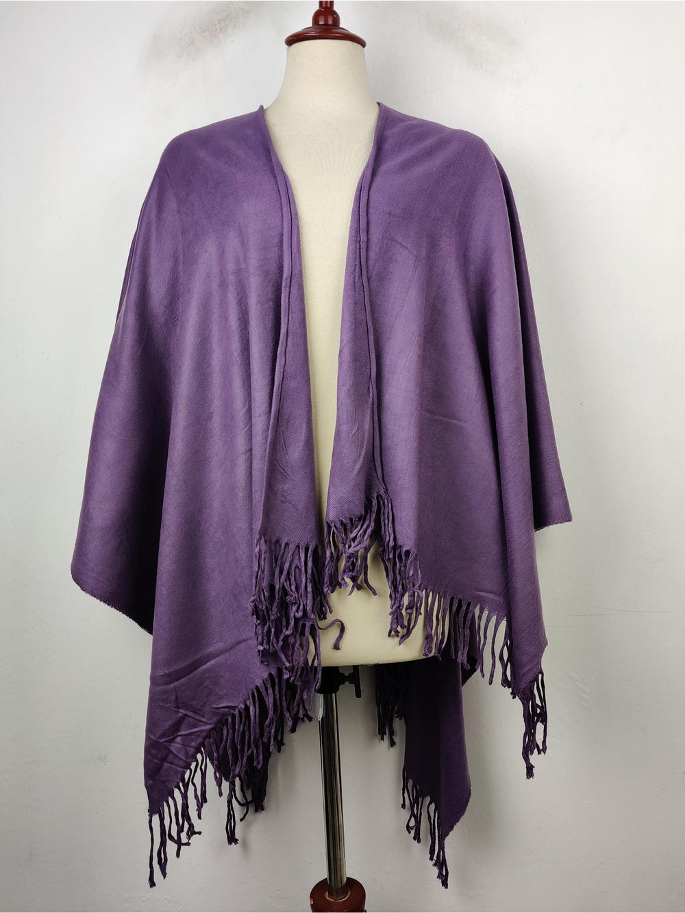 Buy online pre-used pre-loved 100% authentic & Original branded Unknown Brand (CS-1122) available in Pakistan. Top international brands avilable.