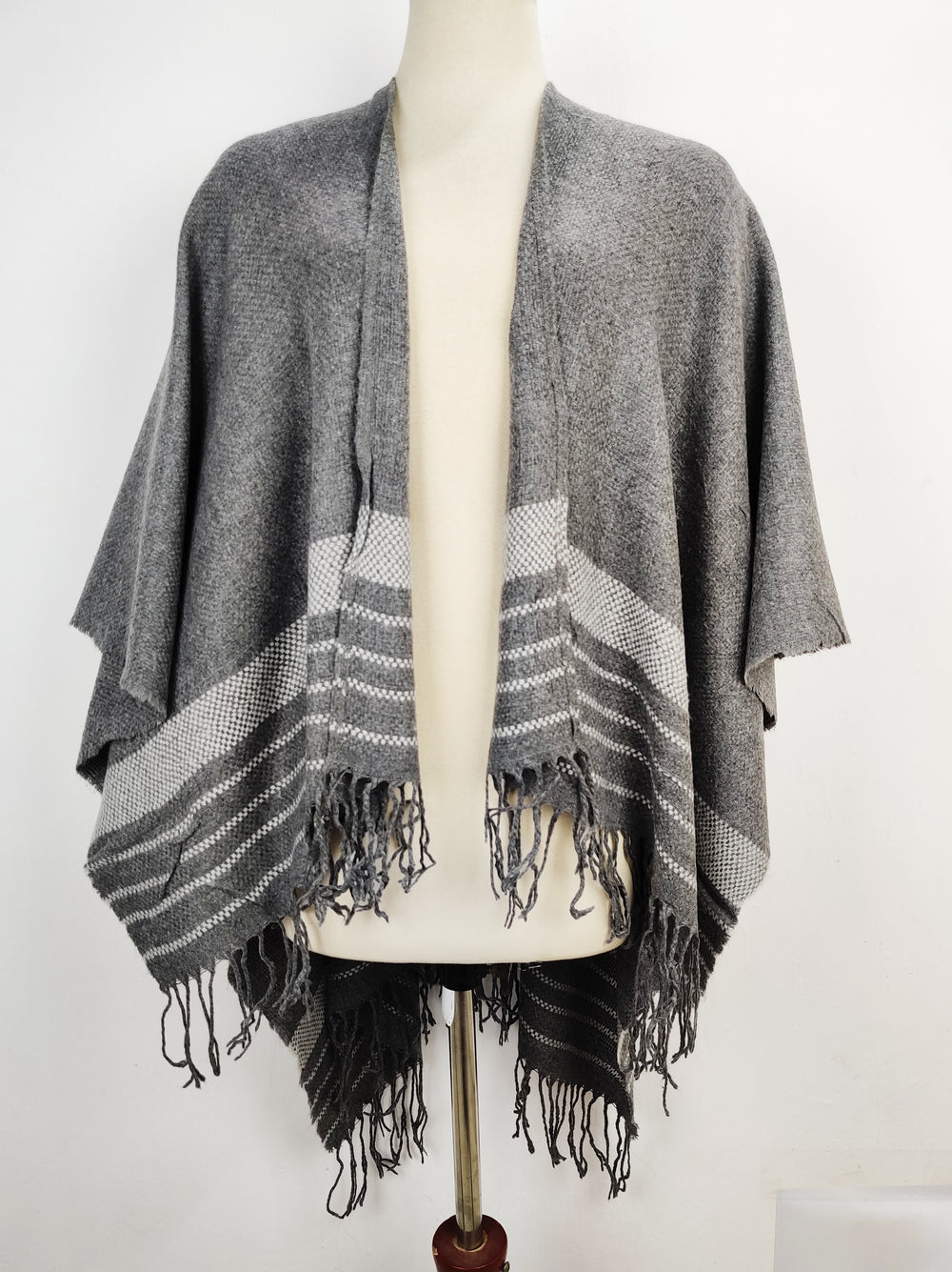 Buy online pre-used pre-loved 100% authentic & Original branded Gap (CS-1711) available in Pakistan. Top international brands avilable.