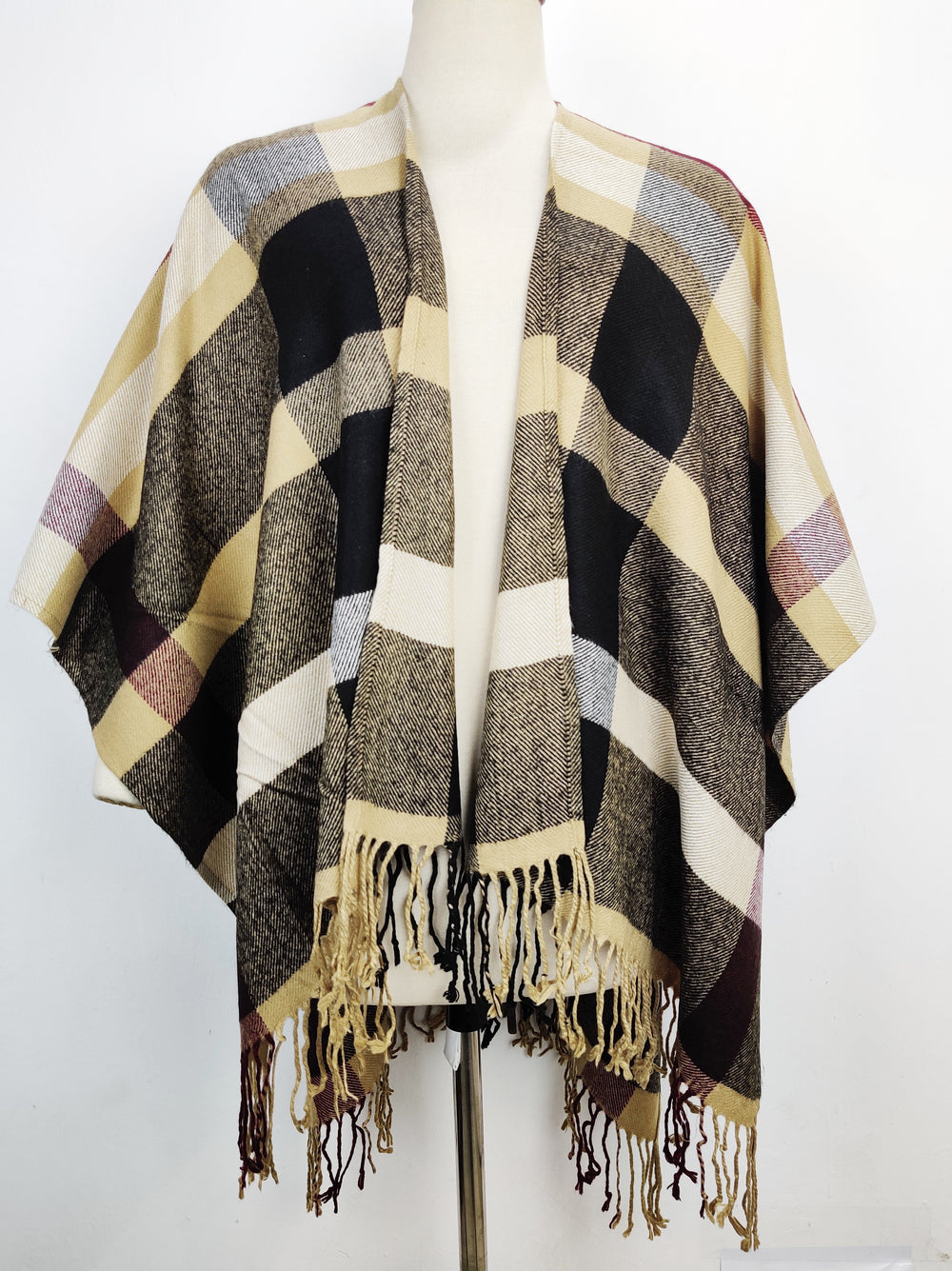 Buy online pre-used pre-loved 100% authentic & Original branded Talla Unica (CS-1775) available in Pakistan. Top international brands avilable.