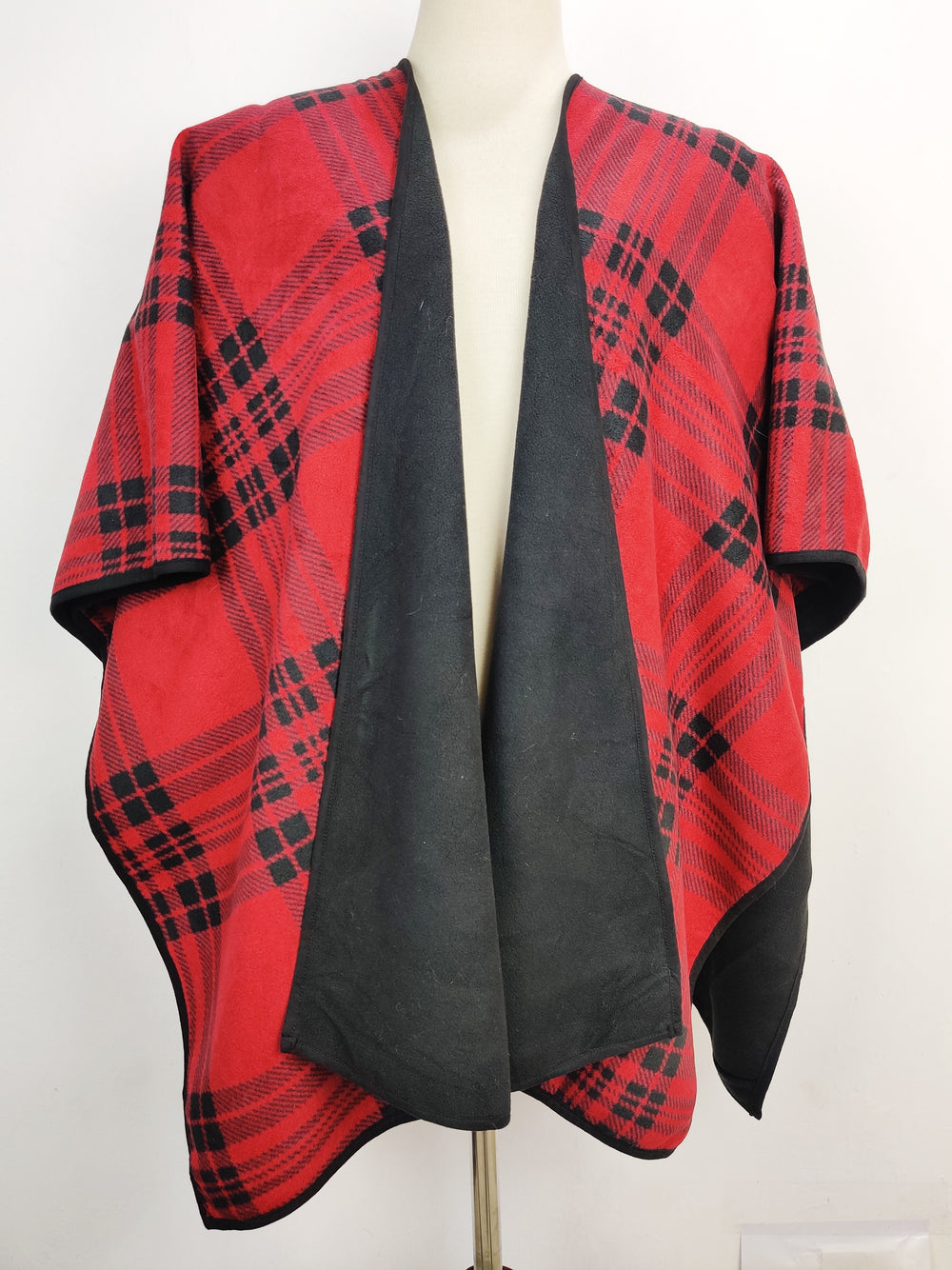 Buy online pre-used pre-loved 100% authentic & Original branded Wool Rich (CS-1800) available in Pakistan. Top international brands avilable.