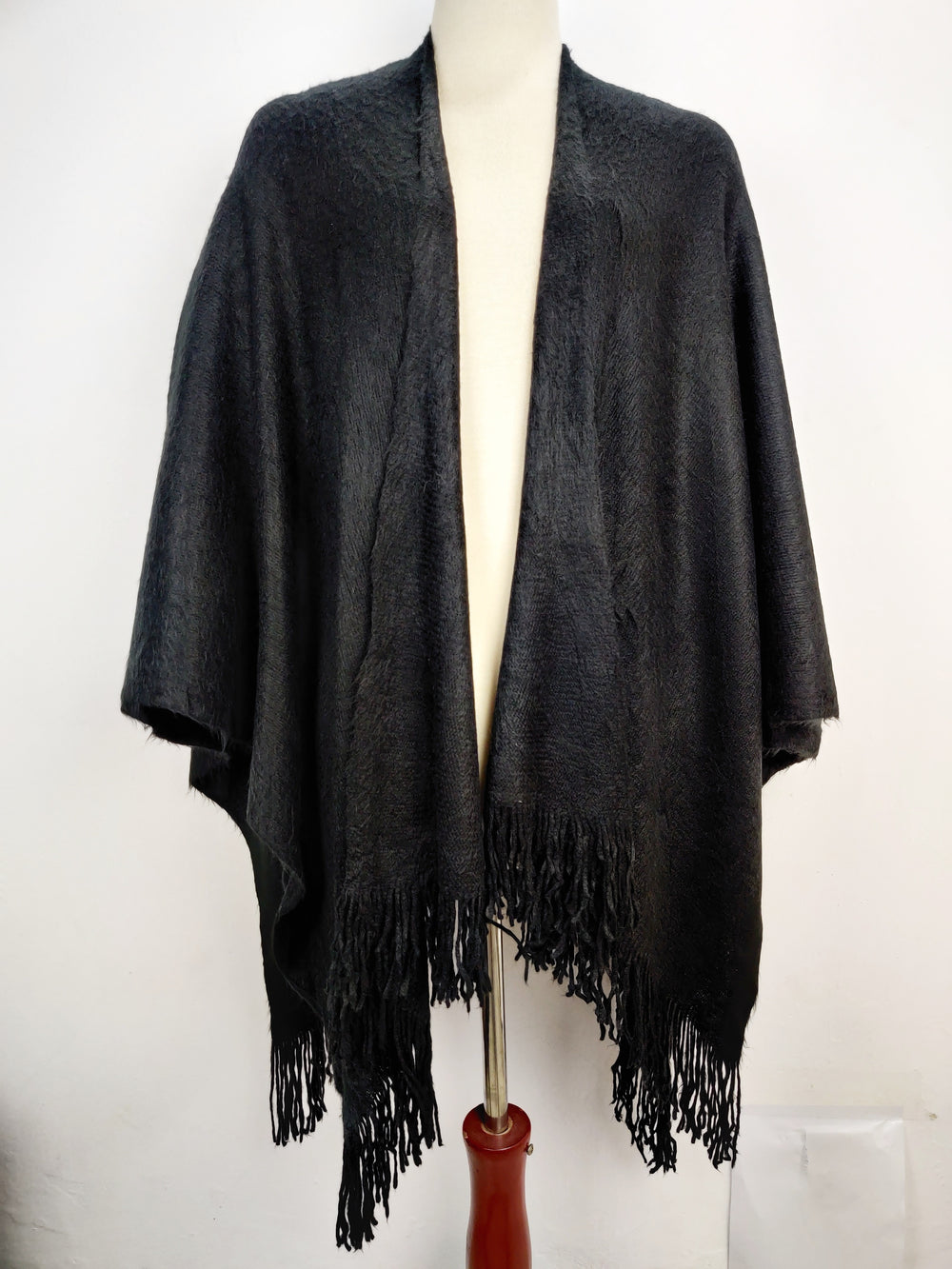 Buy online pre-used pre-loved 100% authentic & Original branded Lauren Conrad (CS-1814) available in Pakistan. Top international brands avilable.