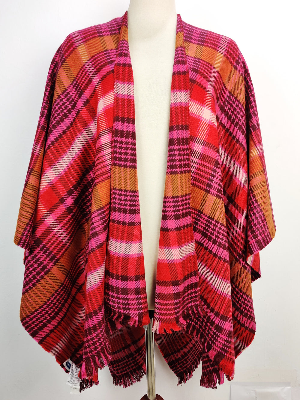 Buy online pre-used pre-loved 100% authentic & Original branded Old Navy (CS-1820) available in Pakistan. Top international brands avilable.