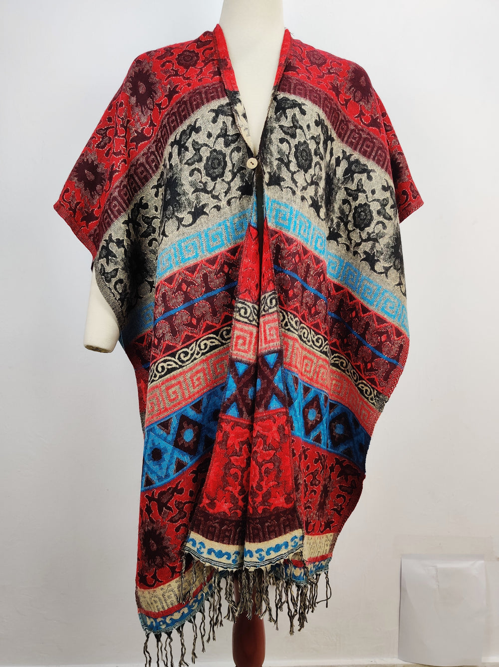 Buy online pre-used pre-loved 100% authentic & Original branded Unknown Brand (CS-1984) available in Pakistan. Top international brands avilable.