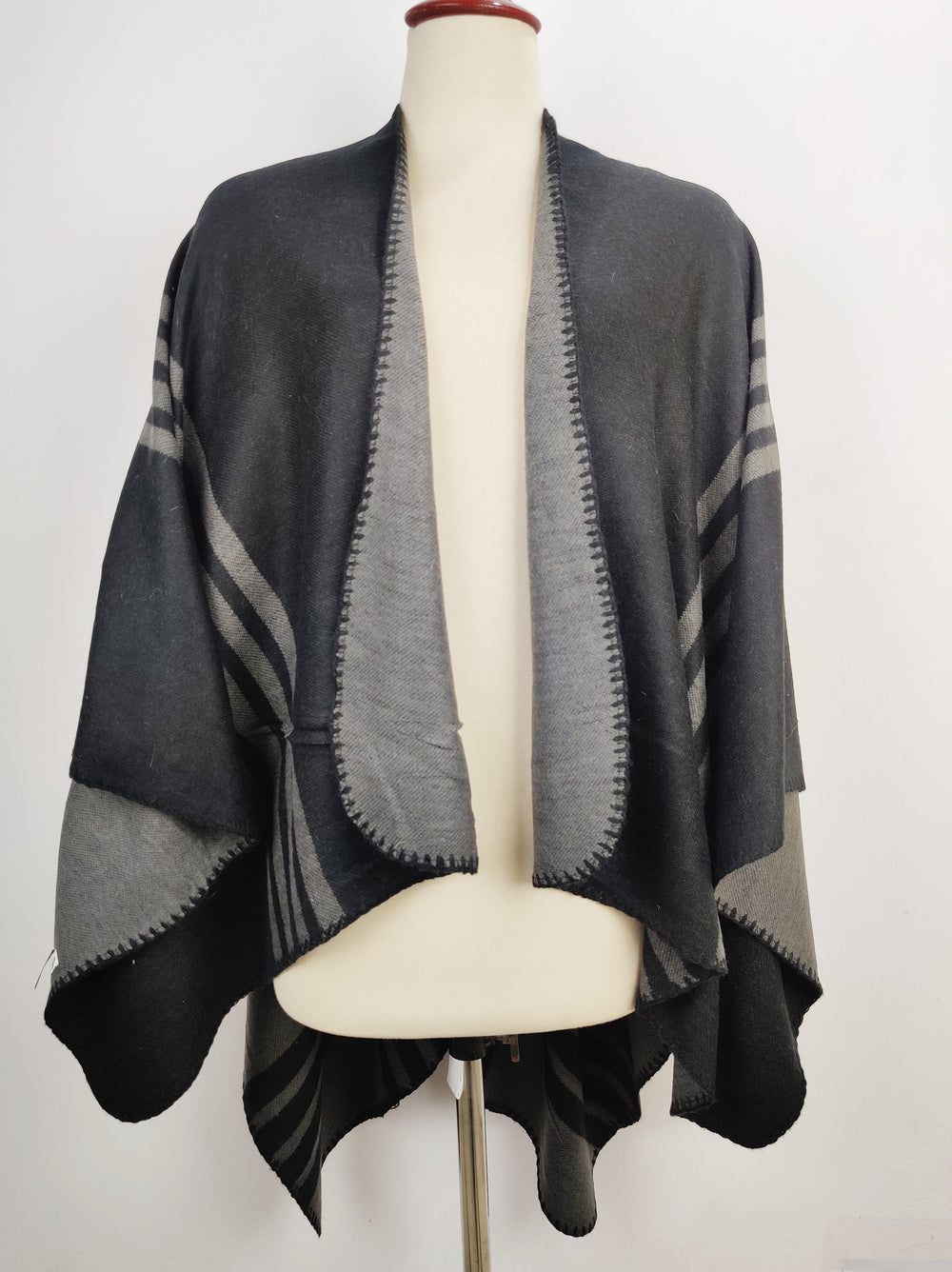 Buy online pre-used pre-loved 100% authentic & Original branded Unknown Brand (CS-2008) available in Pakistan. Top international brands avilable.