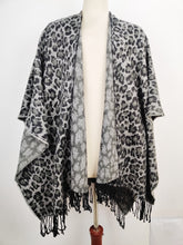 Buy online pre-used pre-loved 100% authentic & Original branded Croft & Barrow (CS-2048) available in Pakistan. Top international brands avilable.