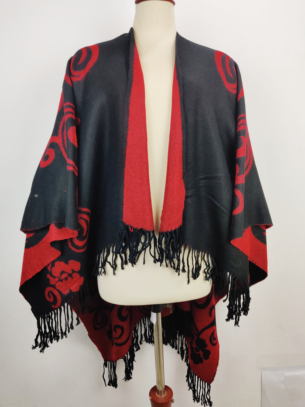 Buy online pre-used pre-loved 100% authentic & Original branded Unknown Brand (CS-2078) available in Pakistan. Top international brands avilable.