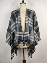 Buy online pre-used pre-loved 100% authentic & Original branded Unknown Brand (CS-2111) available in Pakistan. Top international brands avilable.