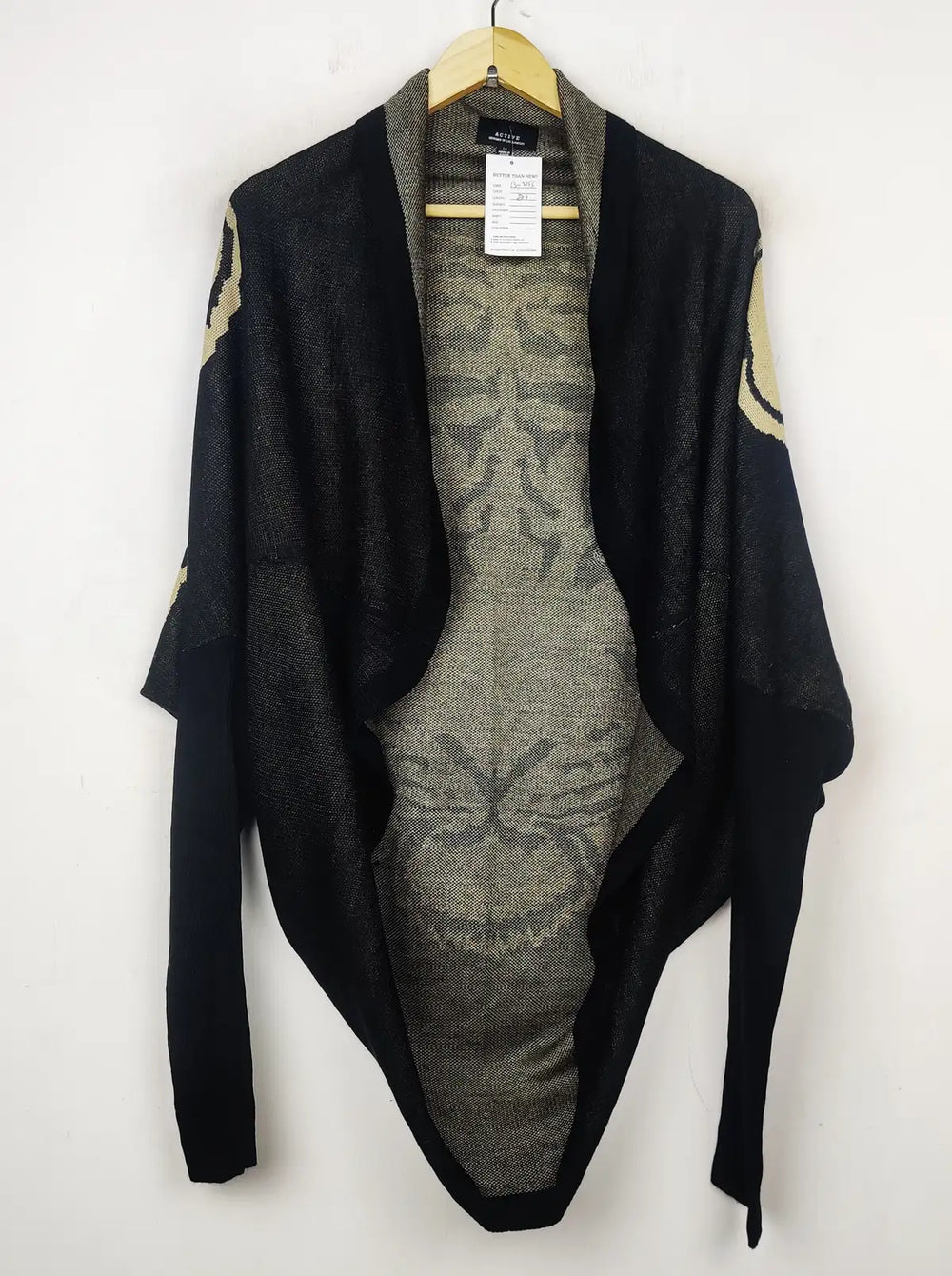 Buy online pre-used pre-loved 100% authentic & Original branded Active (CS-2155) available in Pakistan. Top international brands avilable.