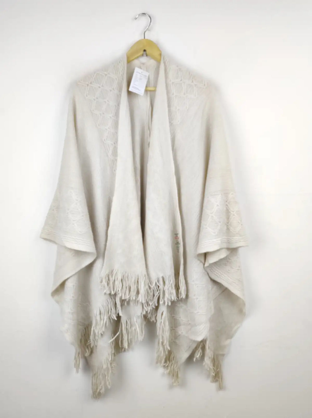 Buy online pre-used pre-loved 100% authentic & Original branded Unknown Brand (CS-2430) available in Pakistan. Top international brands avilable.