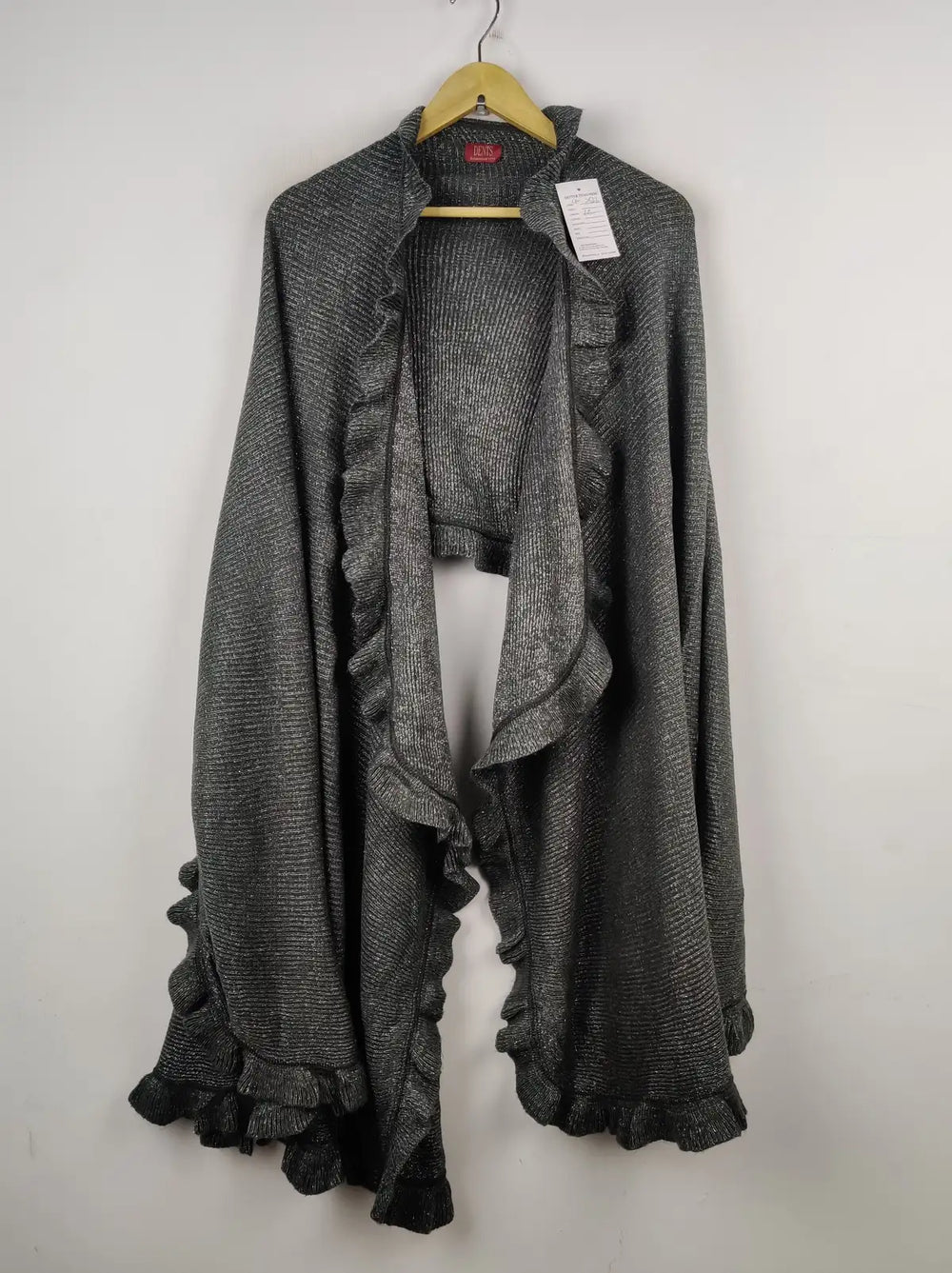 Buy online pre-used pre-loved 100% authentic & Original branded Unknown Brand (CS-2522) available in Pakistan. Top international brands avilable.