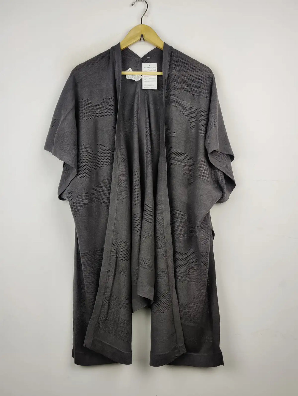 Buy online pre-used pre-loved 100% authentic & Original branded Lululemon (CS-2648) available in Pakistan. Top international brands avilable.