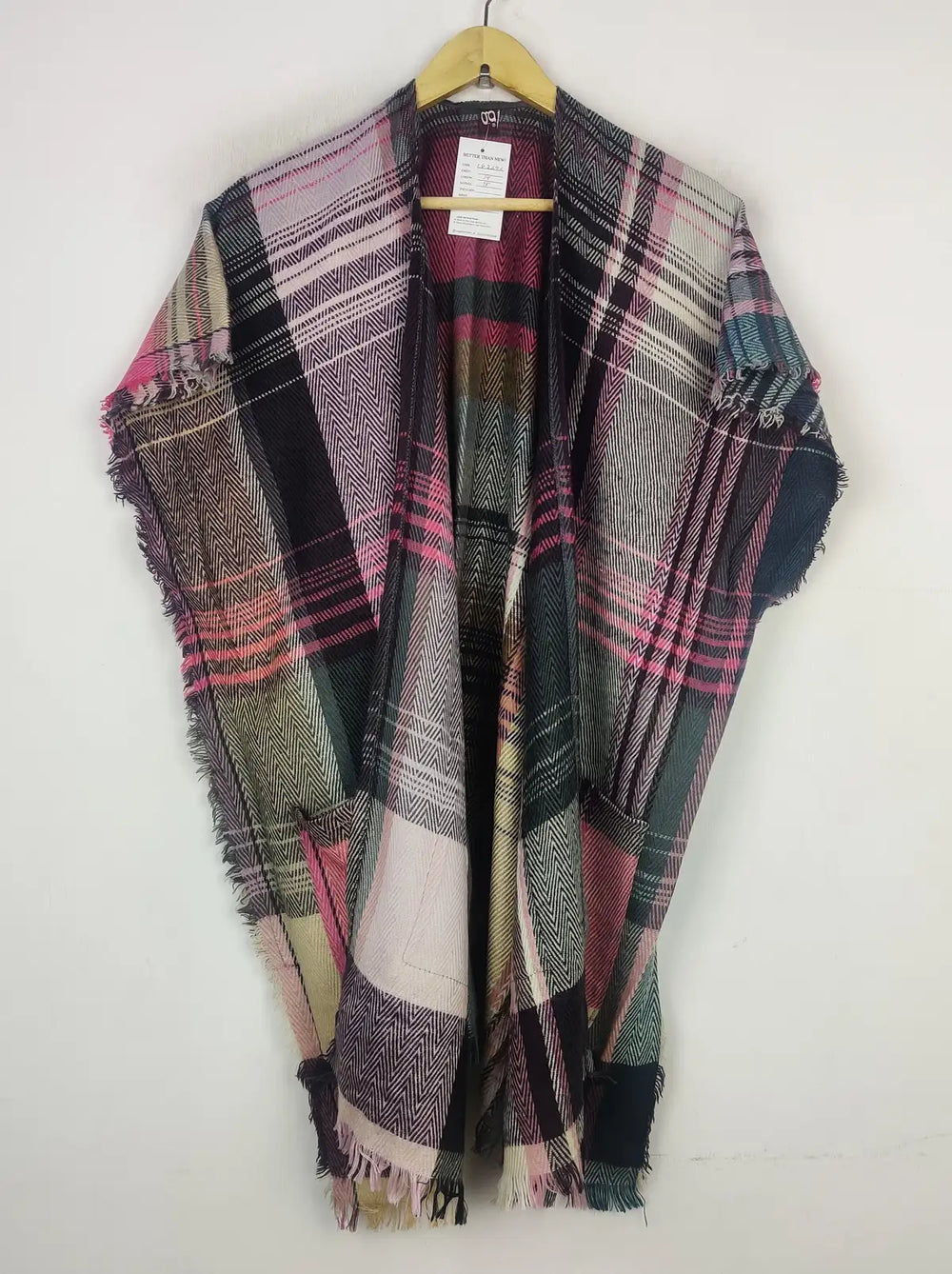 Buy online pre-used pre-loved 100% authentic & Original branded G (CS-2686) available in Pakistan. Top international brands avilable.