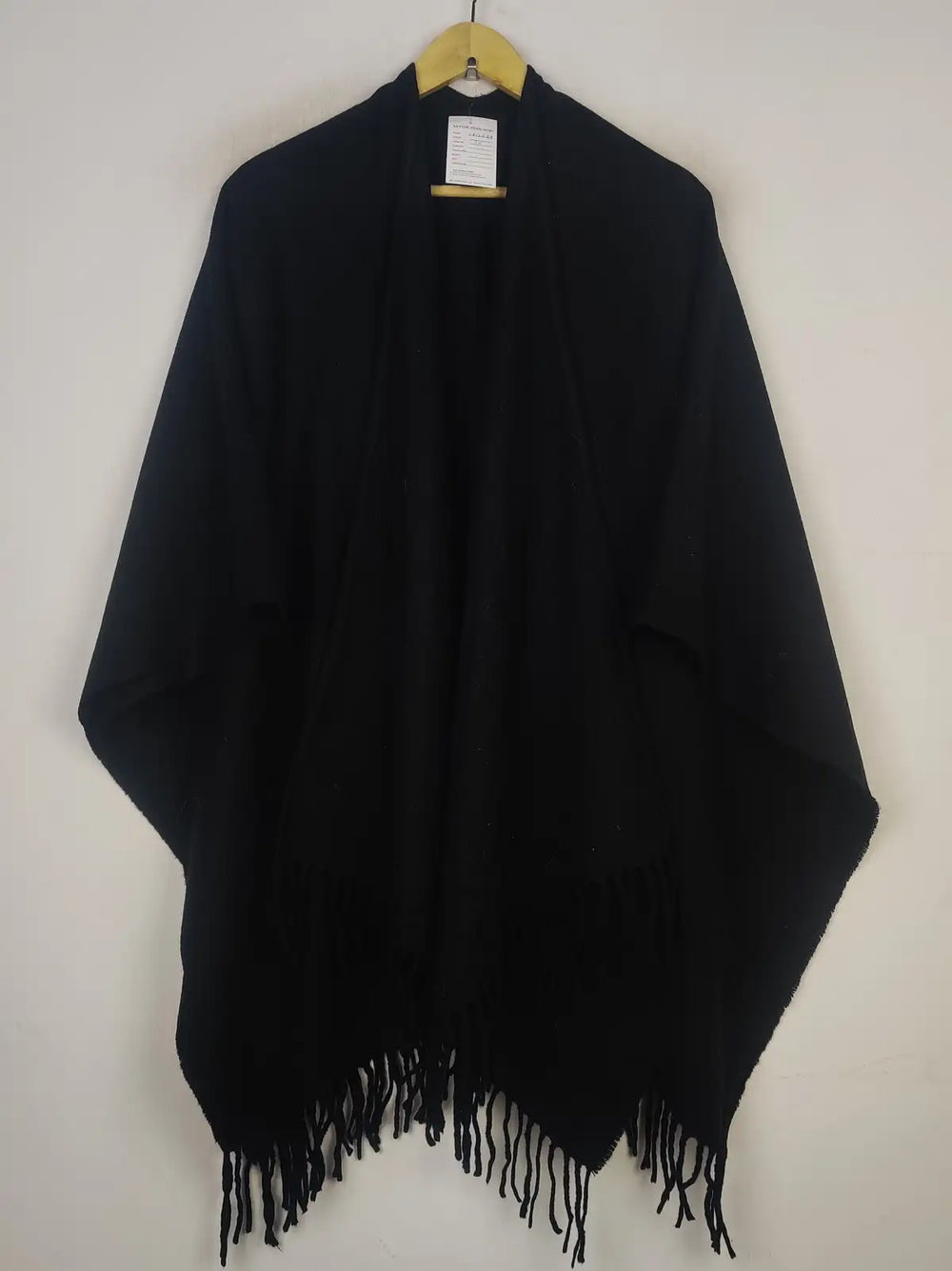 Buy online pre-used pre-loved 100% authentic & Original branded Unknown Brand (CS-2688) available in Pakistan. Top international brands avilable.