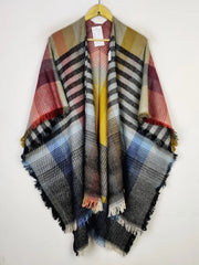 Buy online pre-used pre-loved 100% authentic & Original branded Unknown Brand (CS-2697) available in Pakistan. Top international brands avilable.