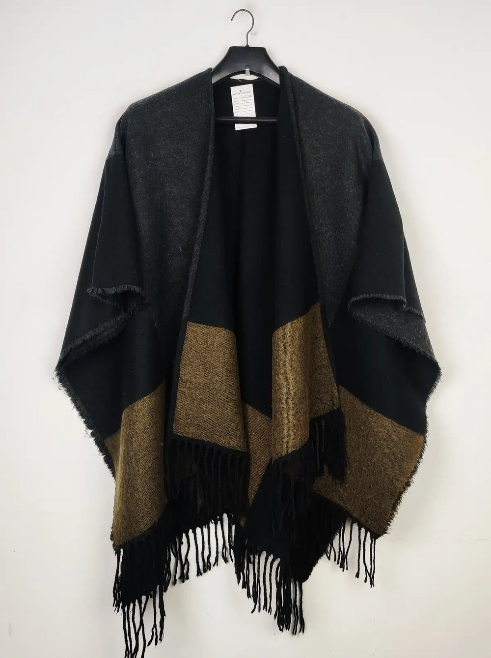 Buy online pre-used pre-loved 100% authentic & Original branded Ovs (CS-2789) available in Pakistan. Top international brands avilable.