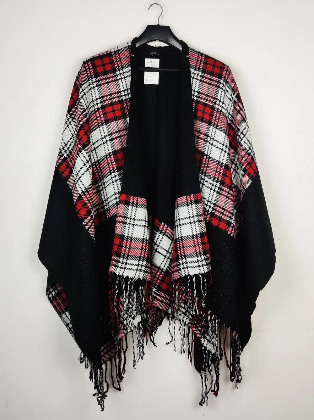 Buy online pre-used pre-loved 100% authentic & Original branded Unknown Brand (CS-2951) available in Pakistan. Top international brands avilable.