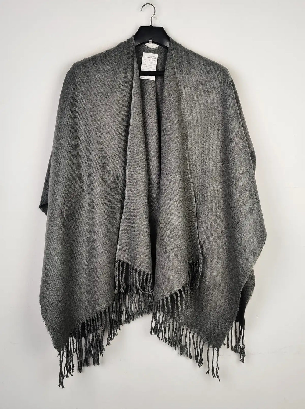 Buy online pre-used pre-loved 100% authentic & Original branded Unknown Brand (CS-2976) available in Pakistan. Top international brands avilable.