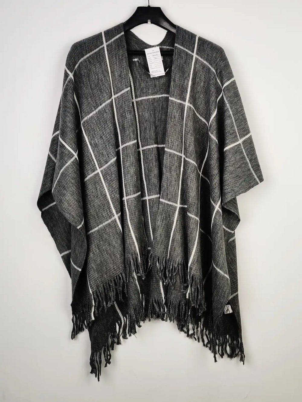 Buy online pre-used pre-loved 100% authentic & Original branded Unknown Brand (CS-3015) available in Pakistan. Top international brands avilable.