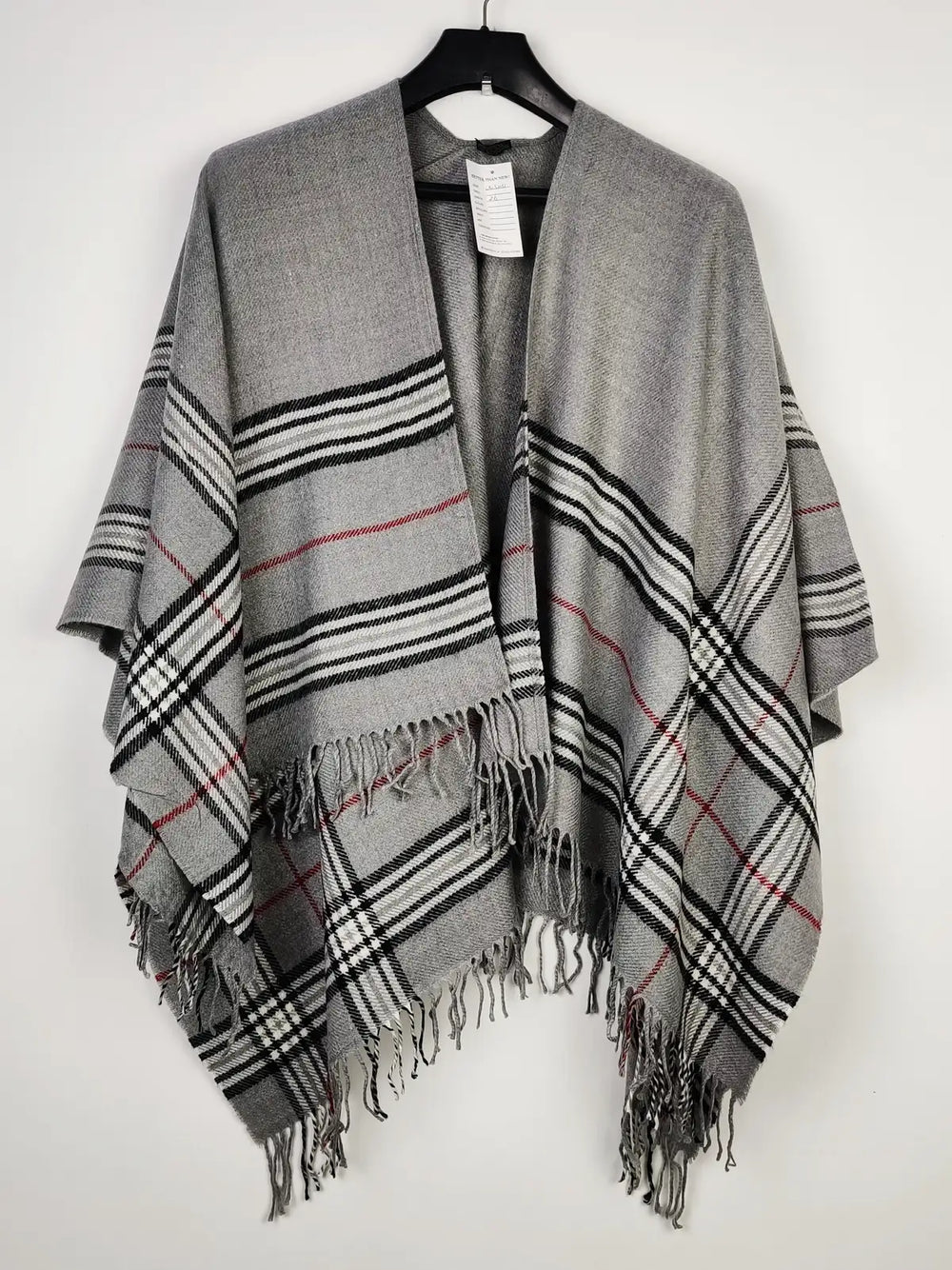 Buy online pre-used pre-loved 100% authentic & Original branded Accessories (CS-3027) available in Pakistan. Top international brands avilable.