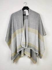 Buy online pre-used pre-loved 100% authentic & Original branded Talla Unica (CS-3122) available in Pakistan. Top international brands avilable.