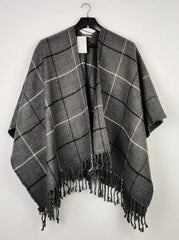 Buy online pre-used pre-loved 100% authentic & Original branded Abercrombie (CS-3130) available in Pakistan. Top international brands avilable.