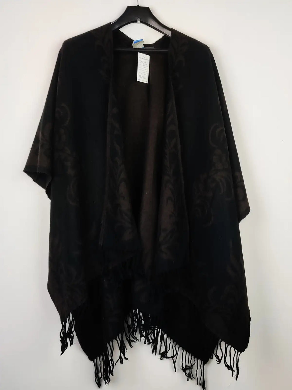 Buy online pre-used pre-loved 100% authentic & Original branded Addition Elle (CS-3141) available in Pakistan. Top international brands avilable.