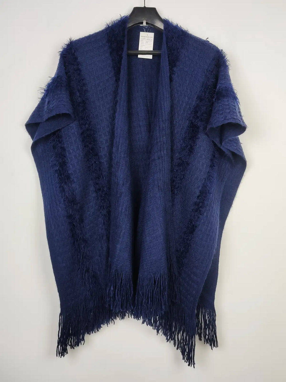 Buy online pre-used pre-loved 100% authentic & Original branded Unknown Brand (CS-3155) available in Pakistan. Top international brands avilable.