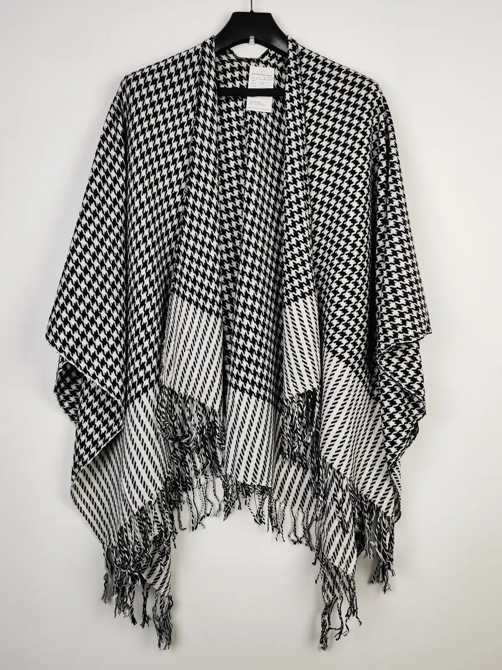 Buy online pre-used pre-loved 100% authentic & Original branded Laura (CS-3177) available in Pakistan. Top international brands avilable.