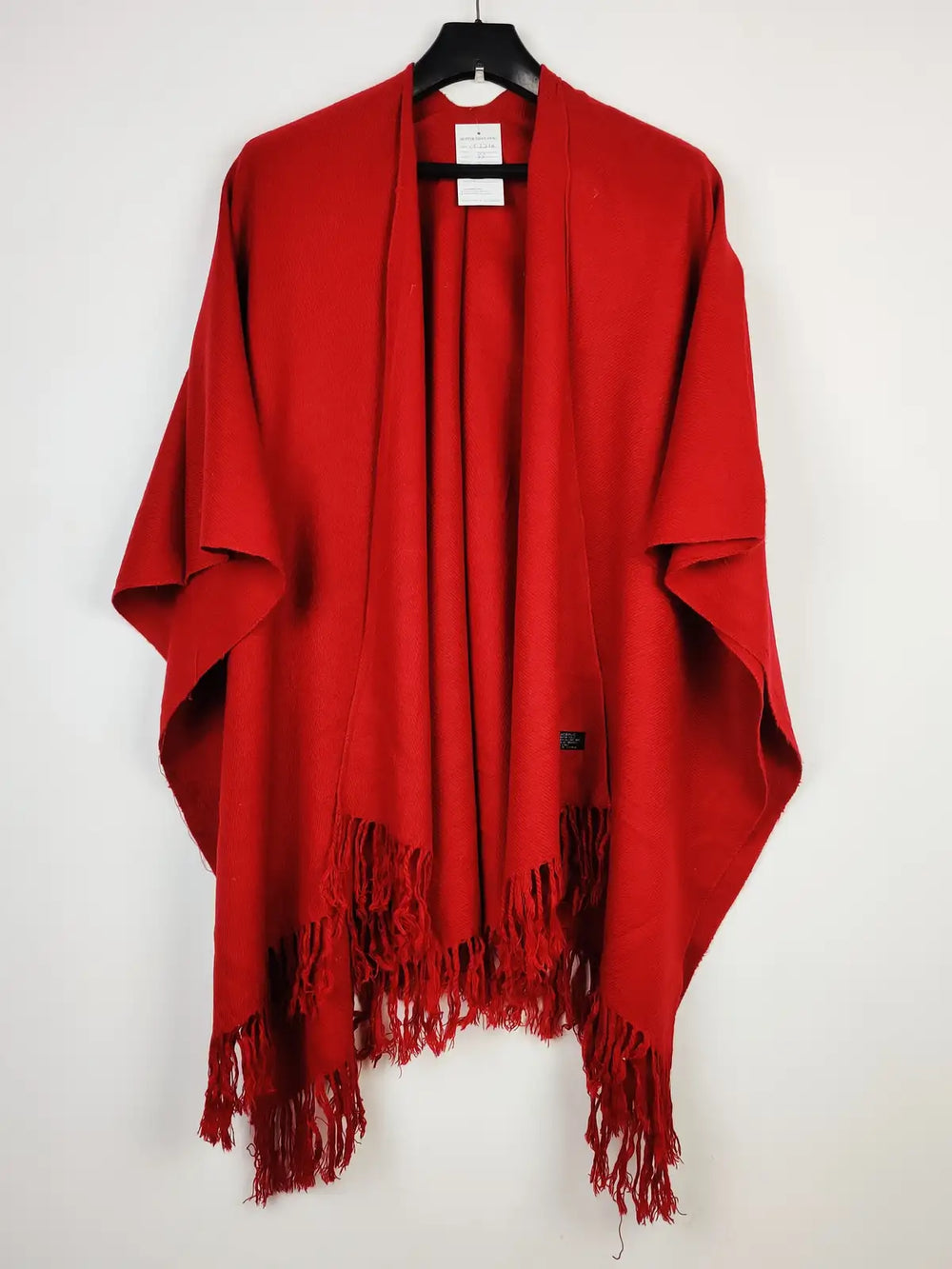 Buy online pre-used pre-loved 100% authentic & Original branded Unknown Brand (CS-3210) available in Pakistan. Top international brands avilable.