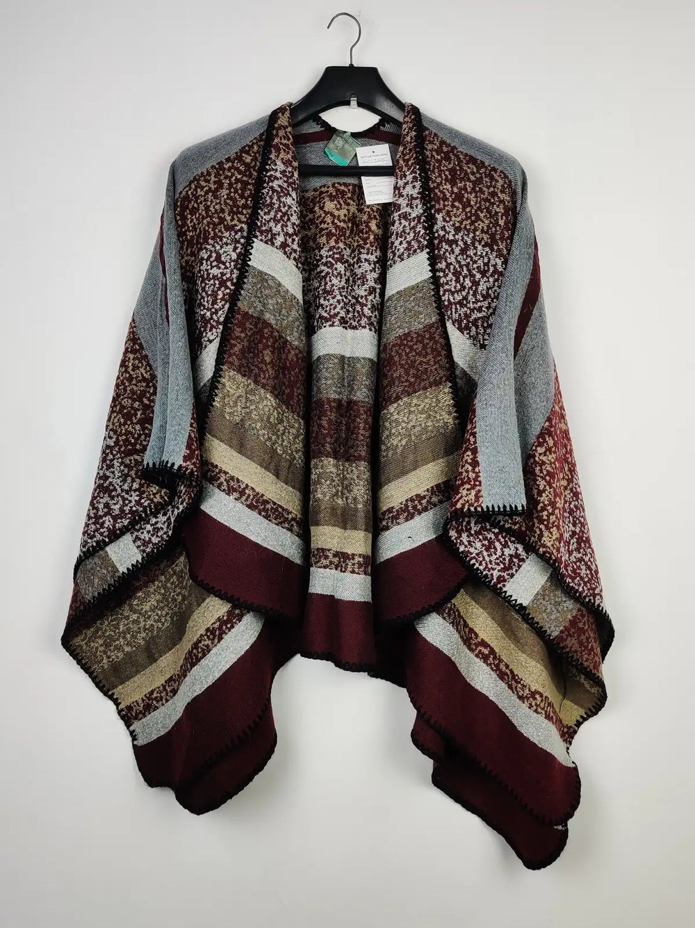 Buy online pre-used pre-loved 100% authentic & Original branded Unknown Brand (CS-3215) available in Pakistan. Top international brands avilable.