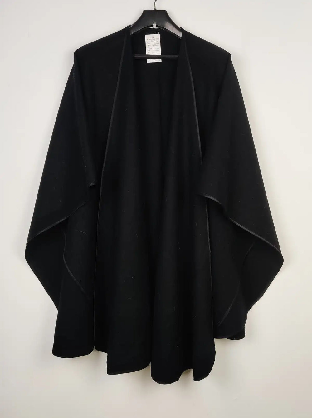 Buy online pre-used pre-loved 100% authentic & Original branded Unknown Brand (CS-3230) available in Pakistan. Top international brands avilable.