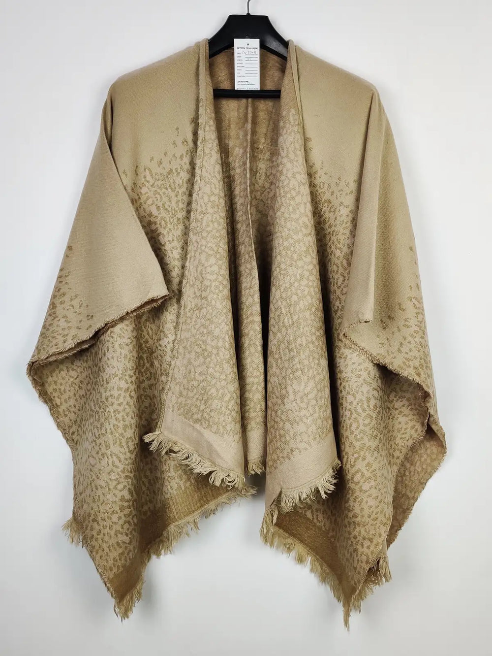 Buy online pre-used pre-loved 100% authentic & Original branded Unknown Brand (CS-3248) available in Pakistan. Top international brands avilable.