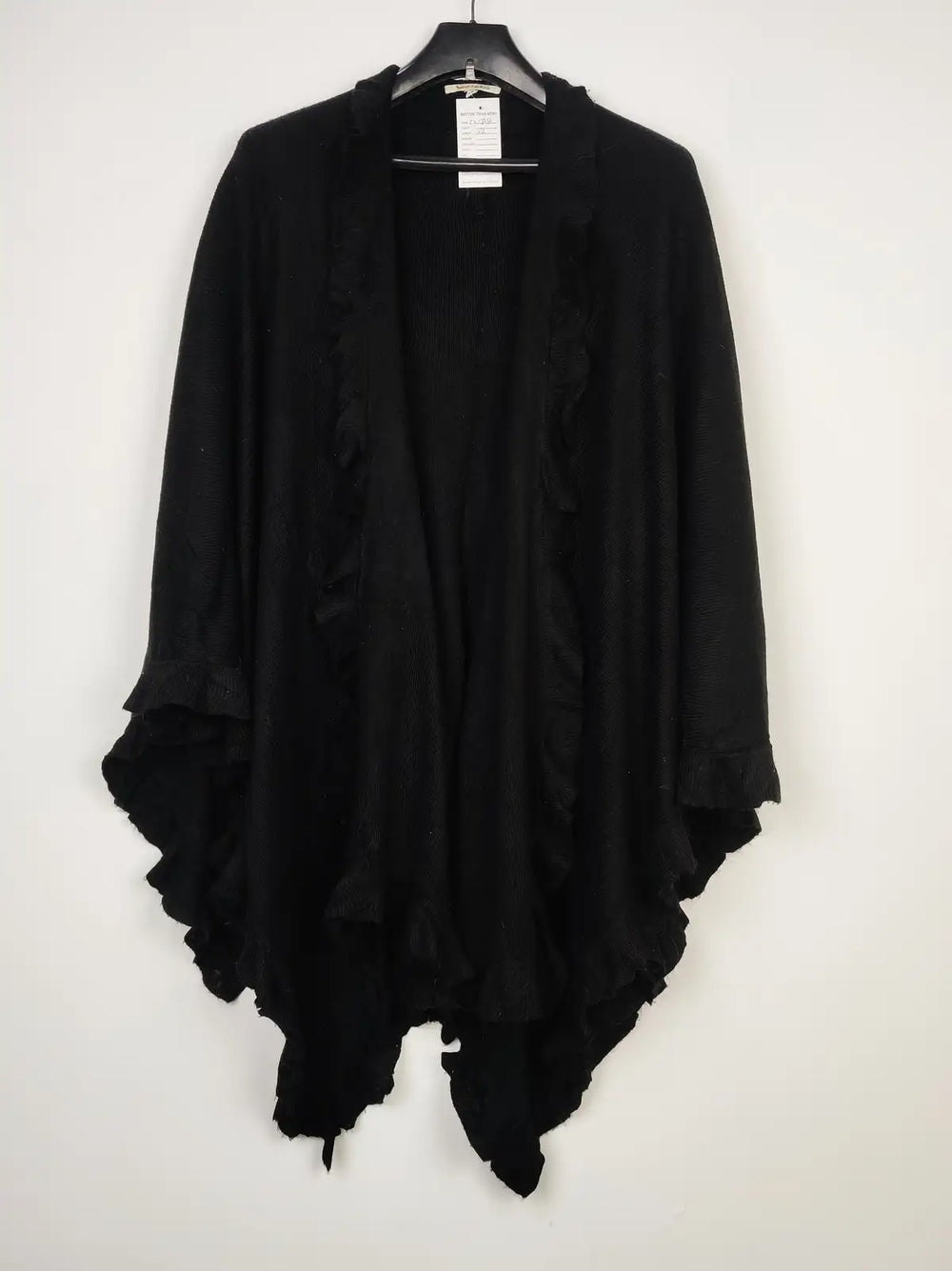 Buy online pre-used pre-loved 100% authentic & Original branded Tu (CS-3256) available in Pakistan. Top international brands avilable.