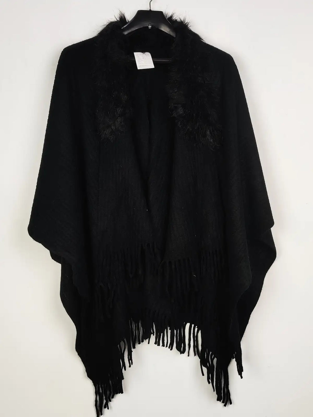 Buy online pre-used pre-loved 100% authentic & Original branded Unknown Brand (CS-3542) available in Pakistan. Top international brands avilable.