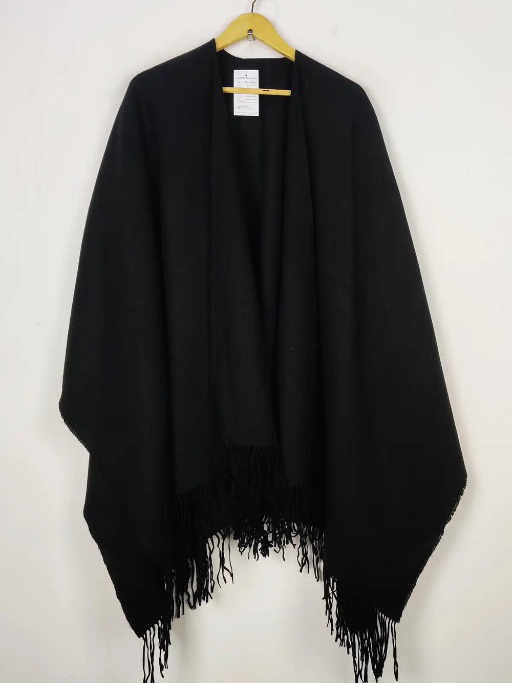 Buy online pre-used pre-loved 100% authentic & Original branded Unknown Brand (CS-3745) available in Pakistan. Top international brands avilable.