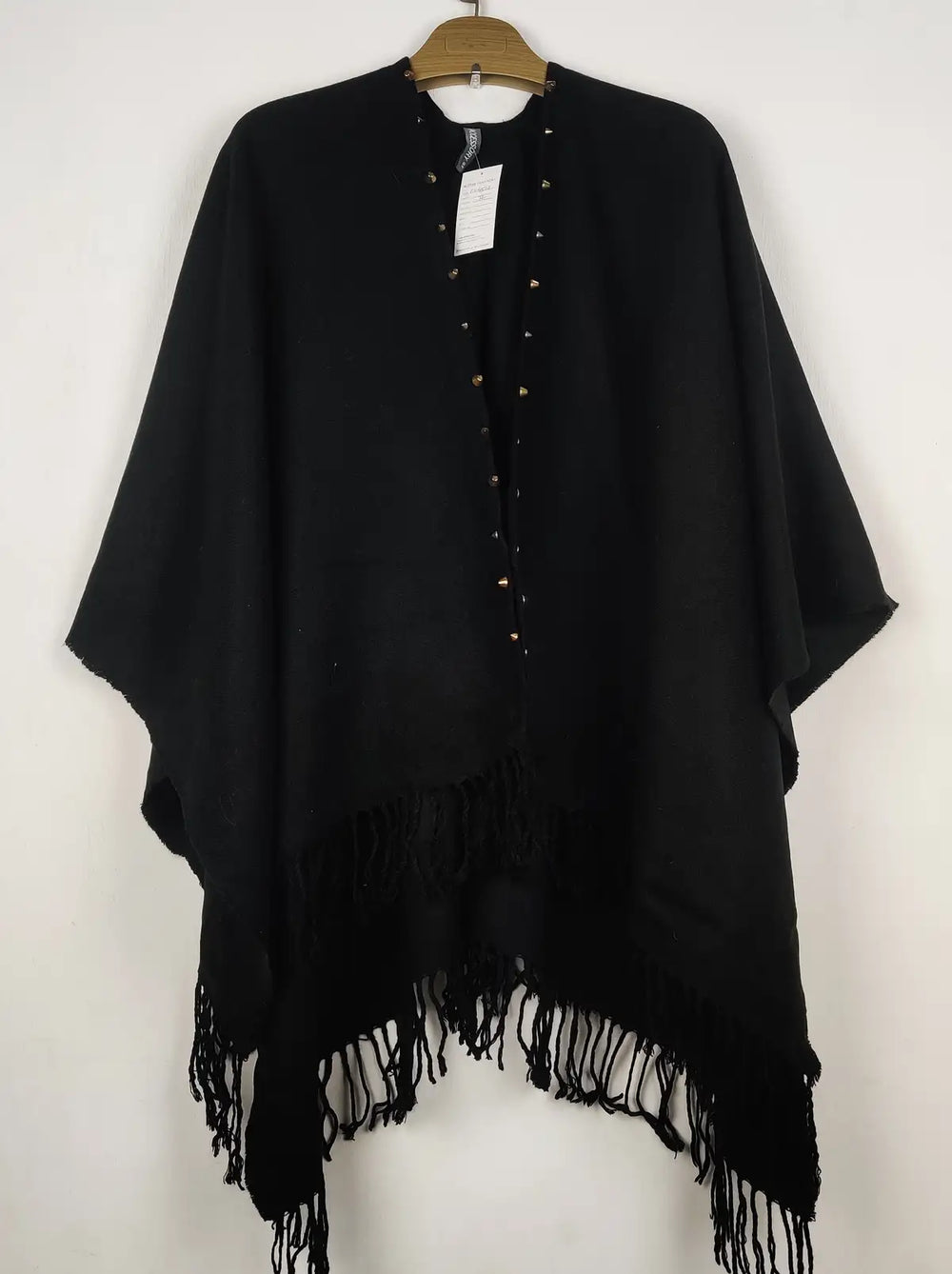 Buy online pre-used pre-loved 100% authentic & Original branded Accessory (CS-4501) available in Pakistan. Top international brands avilable.