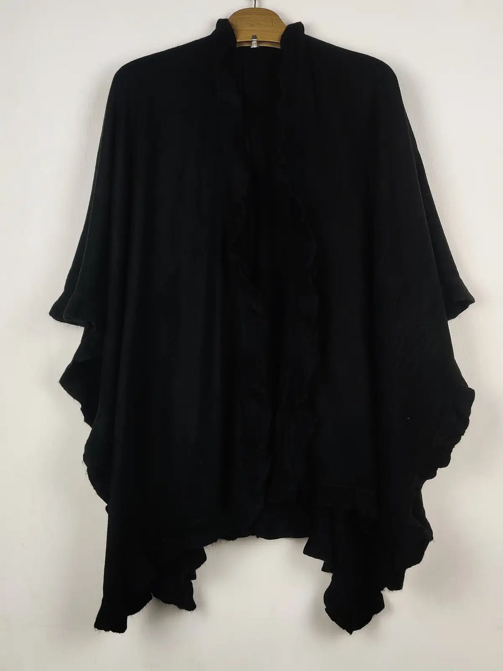 Buy online pre-used pre-loved 100% authentic & Original branded Collection Eighteen (CS-4502) available in Pakistan. Top international brands avilable.