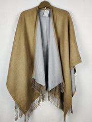 Buy online pre-used pre-loved 100% authentic & Original branded Betty Barclay (CS-4552) available in Pakistan. Top international brands avilable.