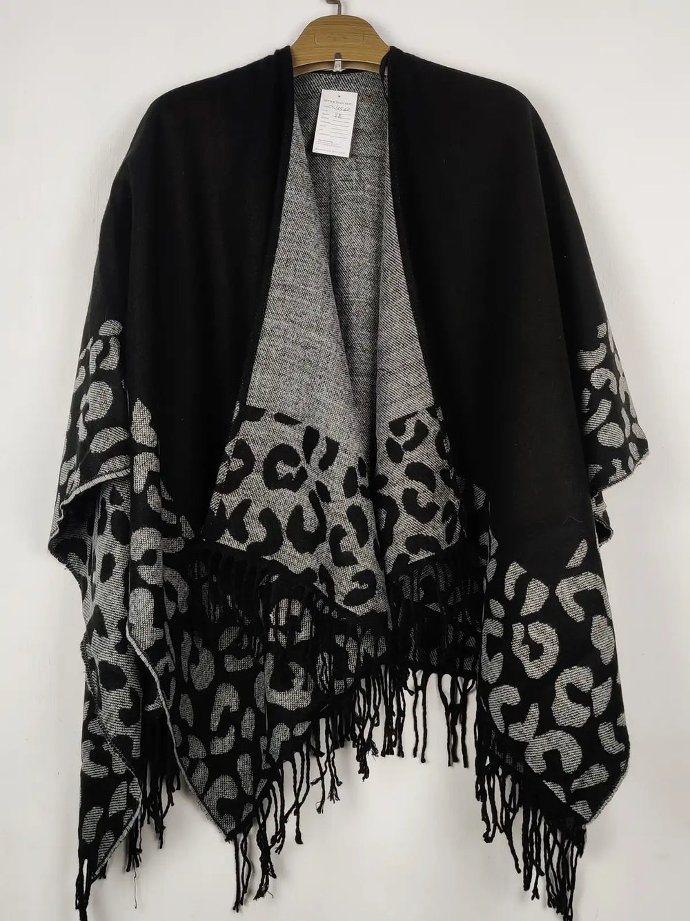 Buy online pre-used pre-loved 100% authentic & Original branded Unknown Brand (CS-4563) available in Pakistan. Top international brands avilable.
