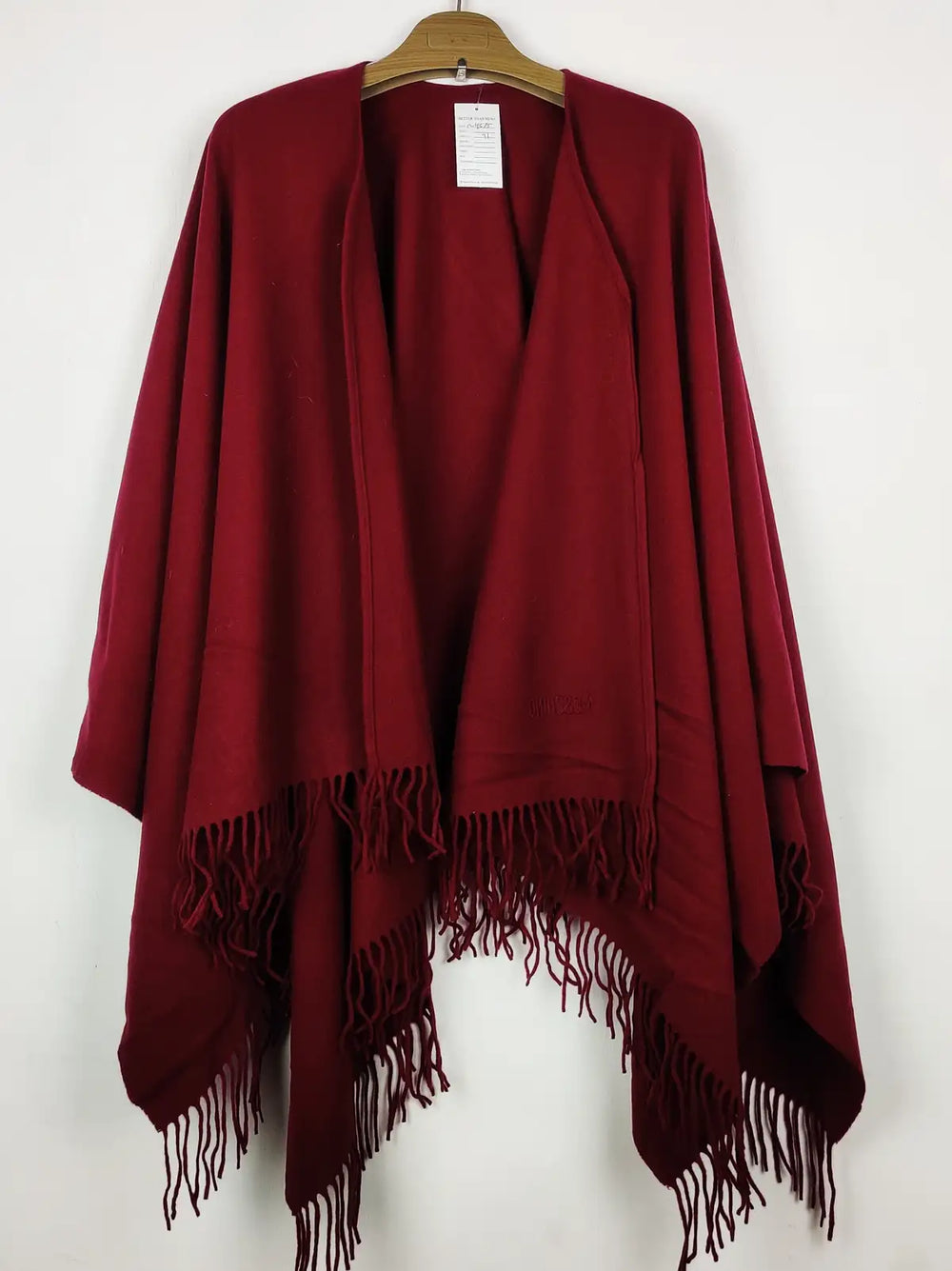Buy online pre-used pre-loved 100% authentic & Original branded Unknown Brand (CS-4575) available in Pakistan. Top international brands avilable.