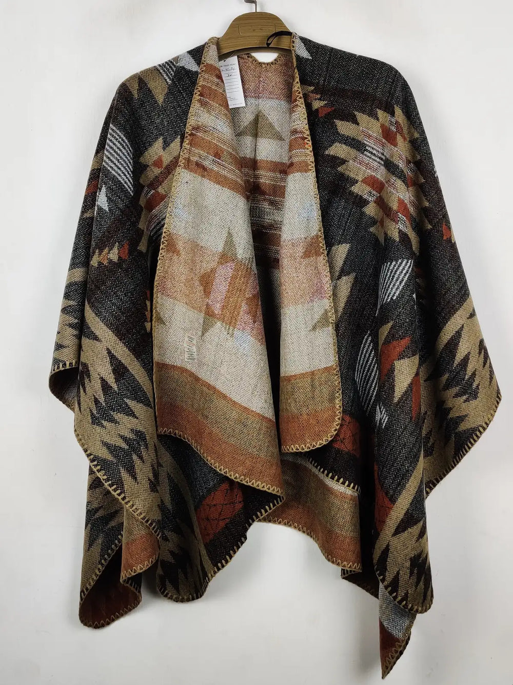 Buy online pre-used pre-loved 100% authentic & Original branded Unknown Brand (CS-4634) available in Pakistan. Top international brands avilable.