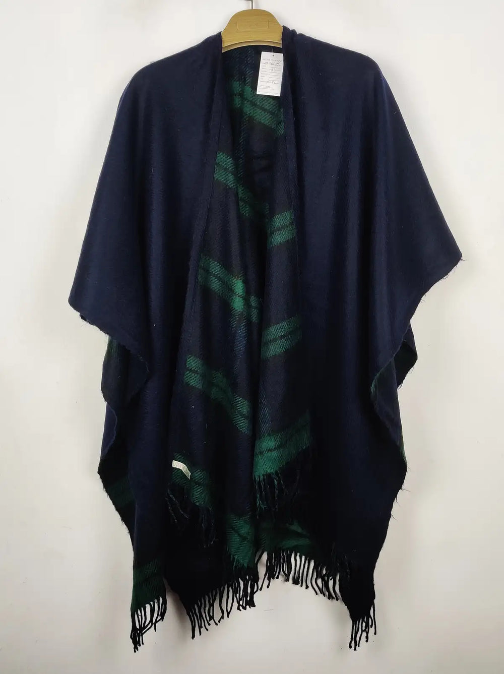 Buy online pre-used pre-loved 100% authentic & Original branded Unknown Brand (CS-4673) available in Pakistan. Top international brands avilable.