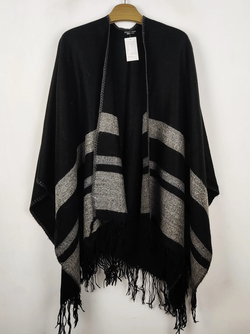 Buy online pre-used pre-loved 100% authentic & Original branded House Accessories (CS-4727) available in Pakistan. Top international brands avilable.