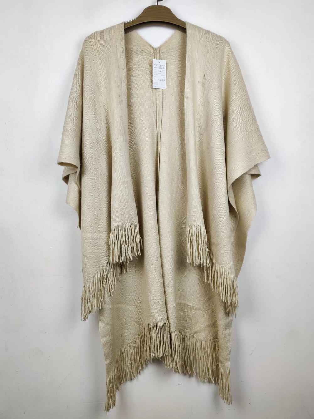 Buy online pre-used pre-loved 100% authentic & Original branded Unknown Brand (CS-4824) available in Pakistan. Top international brands avilable.